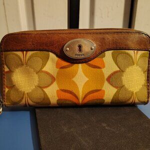 Fossil Key-Per Series Retro Pattern and Colors Zip Around Wallet!